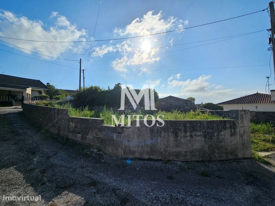 Moradia para recuperar com vistas mar