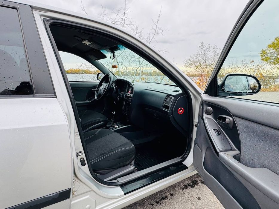 Hyundai elantra 2004