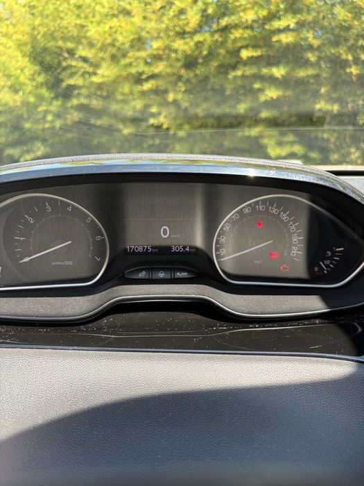peugeot 208 11/12