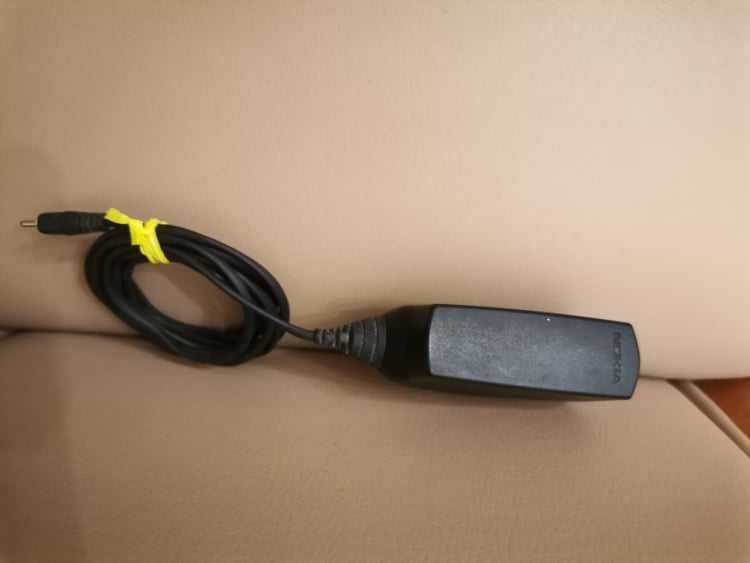 Carregador Nokia - AC-8E (ponta fina)