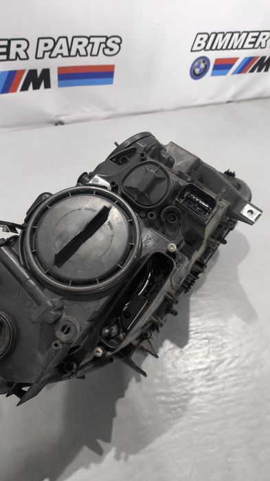 Farol BMW Serie 5 (F10/F11) Halogéneo Esquerdo Pré-LCI   7203.241