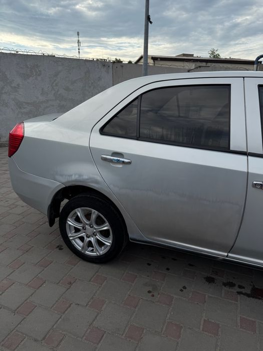 Продам Geely mk 1.6