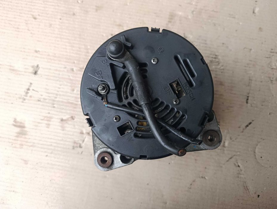 Генератор VW Passat B5 1.9 TDI Audi A4 B5 1.9 TDI 0123515003 028903028 120A Bosch