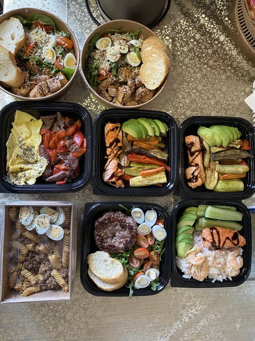 Кухар на дому, або з виїздом до вас)