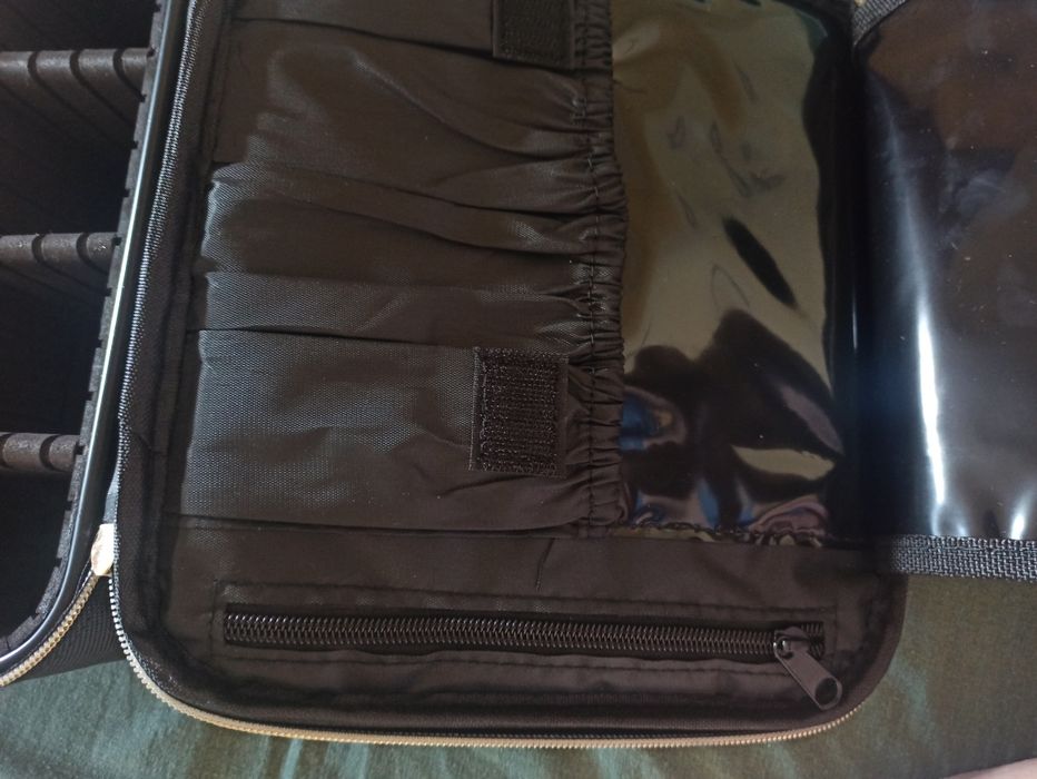 Продам органайзер L'Oréal для косметики