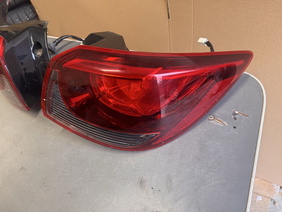 Mazda2 DJ 15-21 lampy tylne idealne