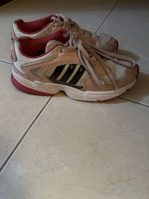Vendo sapatilhas adidas senhora