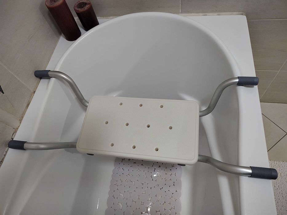 Ławeczka na wannę