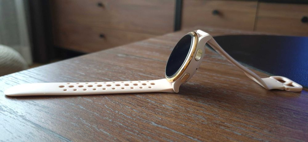 Smartwatch Angelo Watches model T35 złoty