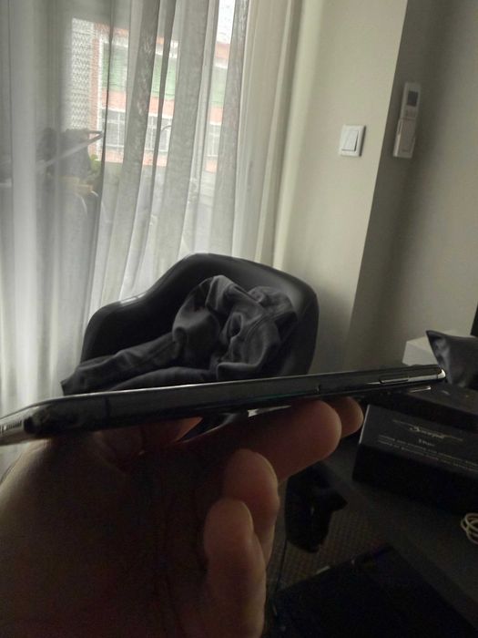 iPhone XS Max 256GB – Muito estimado + ecrã novo + capa e películas