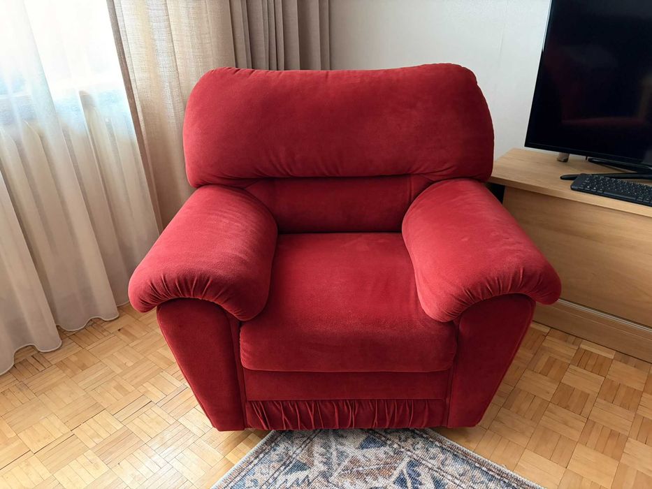 Bordowy Fotel do salonu