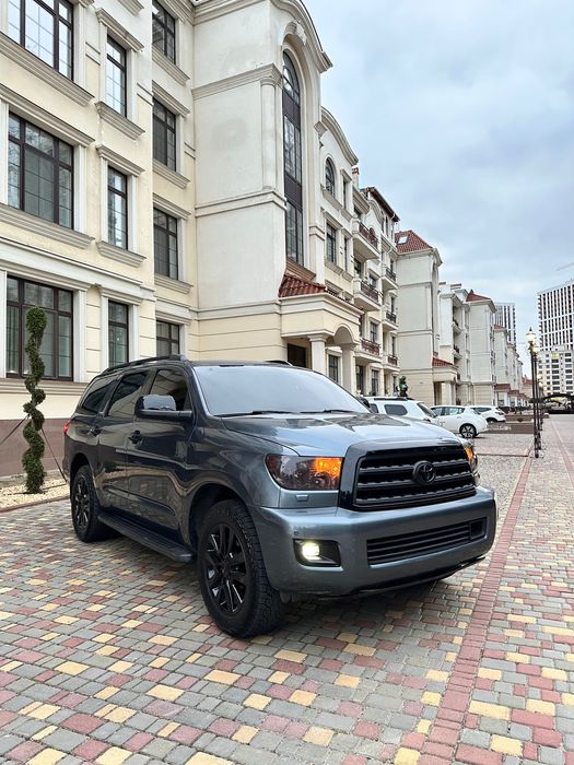 Toyota Sequoia Platinum 2008 газ/бензин