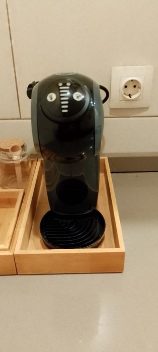Máquina de café dolce Gusto nova