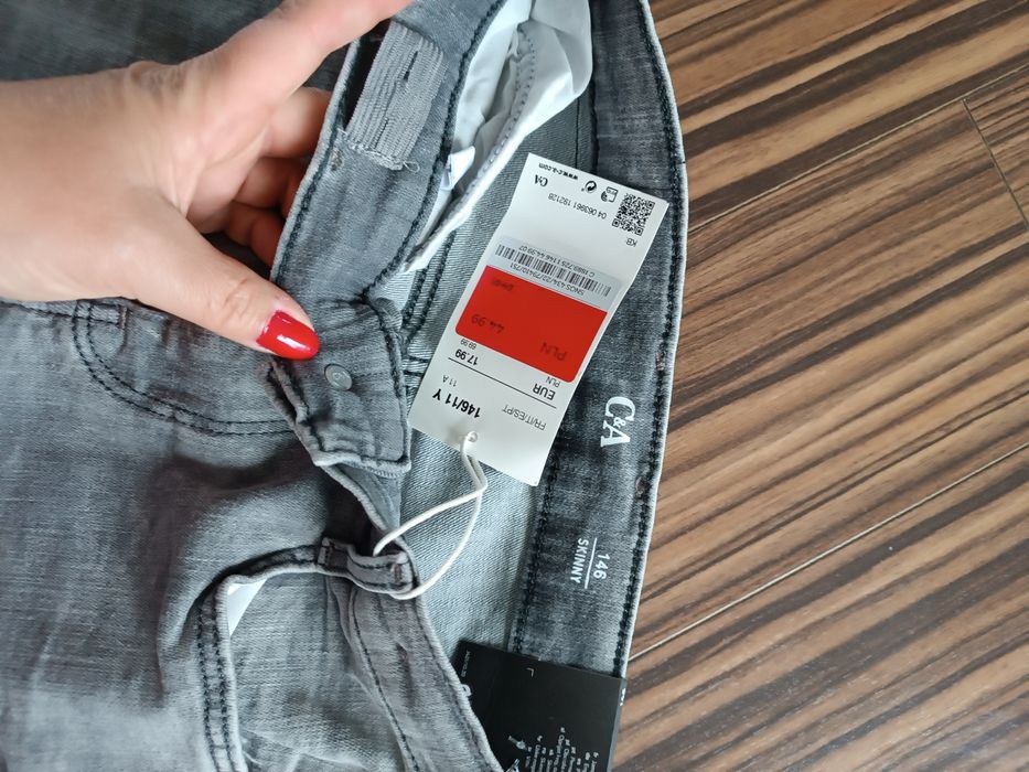 Nowe spodnie jeansowe C&A Skinny 146