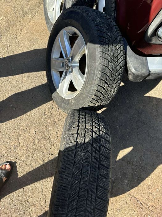 Volkswagen Golf E Golf 7 зимові колеса в зборі