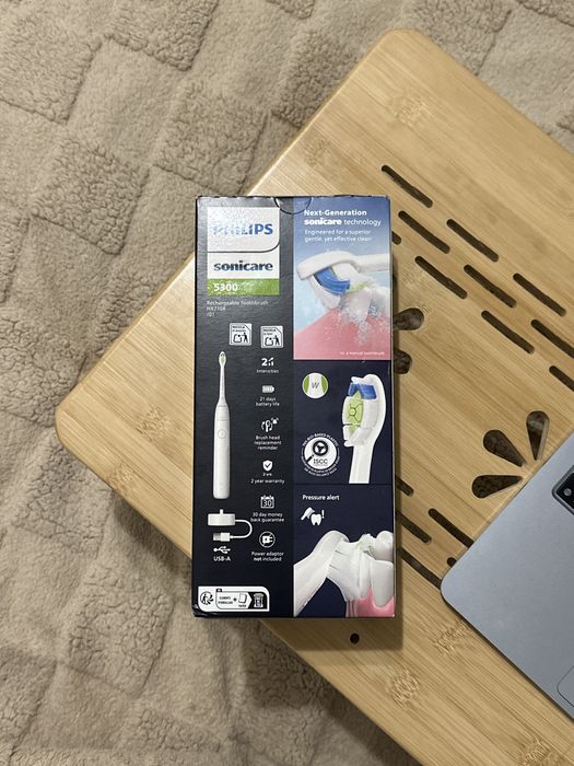 Електрична зубна щітка PHILIPS Sonicare HX7108/01 серії 5300
