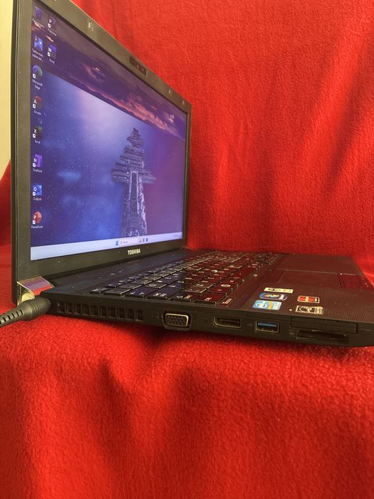 Portatil Toshiba Tecra R850