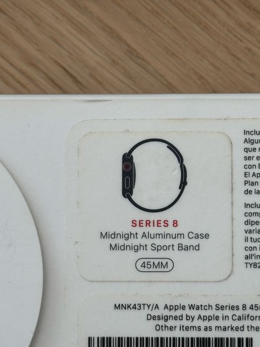 Apple Watch Series 8 - Midnight Aluminum 45mm