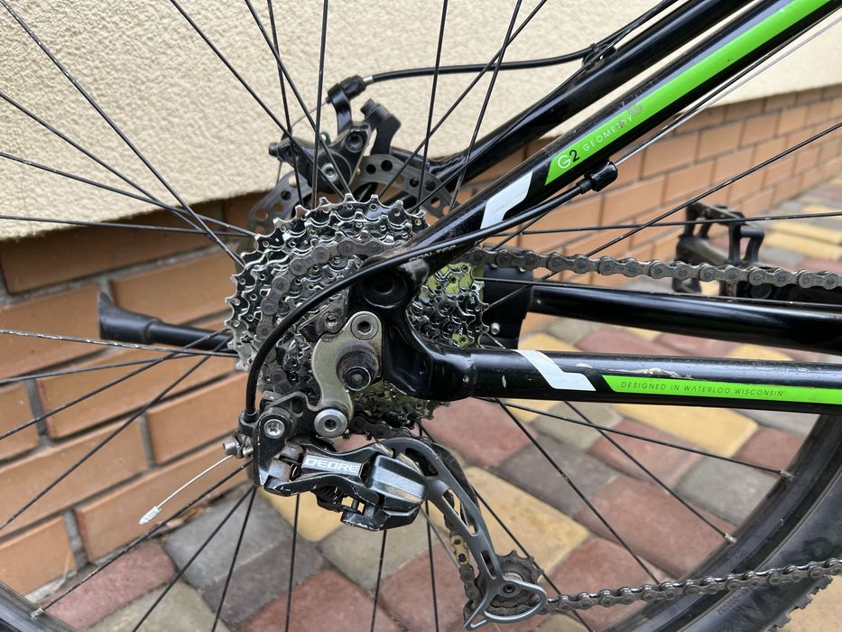 Велосипед Trek, рама S, колеса 29 дюймів