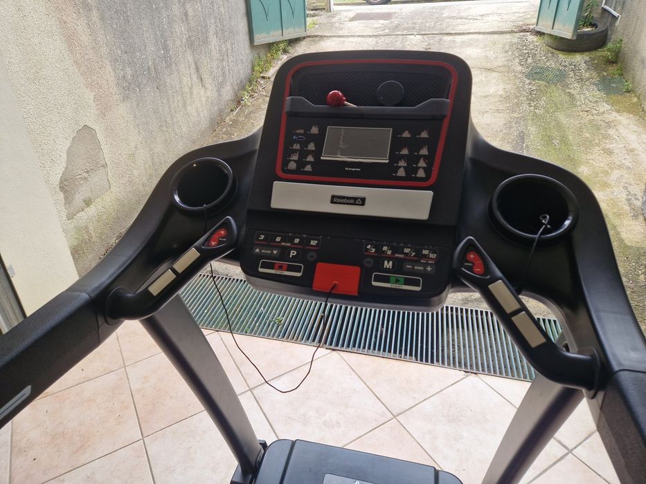Passadeira Reebok jet 430
