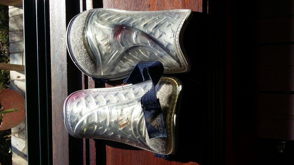 Caneleiras Adidas futebol