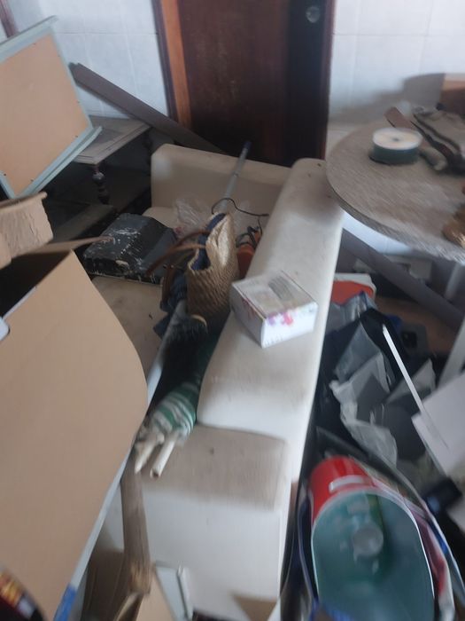 Mobília usada,recheio.