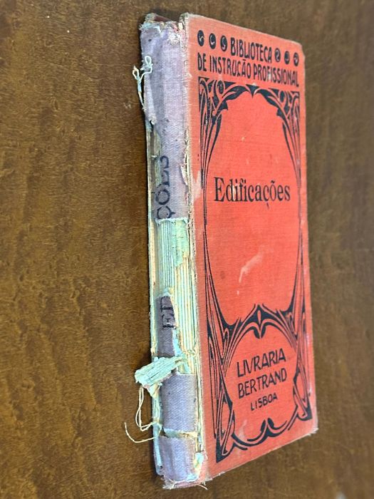 Biblioteca de Instrução Profissional: Edificações