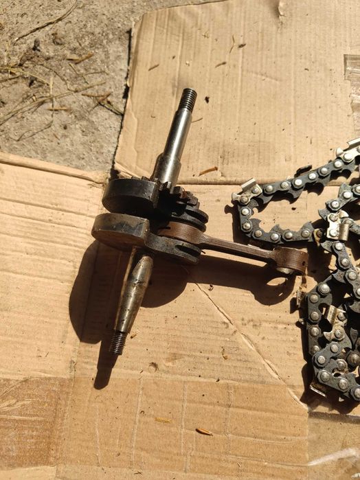 WAŁ KORBOWY PILARKA PIŁA TAJGA i łańcuch do piły tajgi