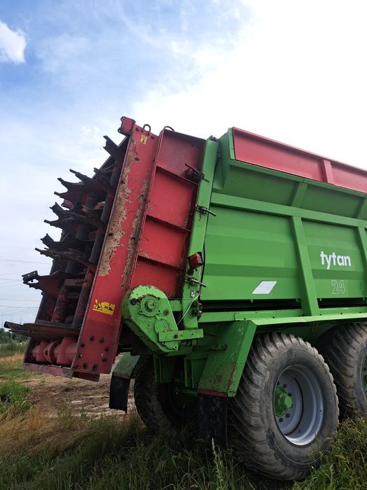 Rozrzutnik do obornika