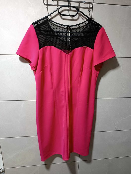 Różowa sukienka Trynite