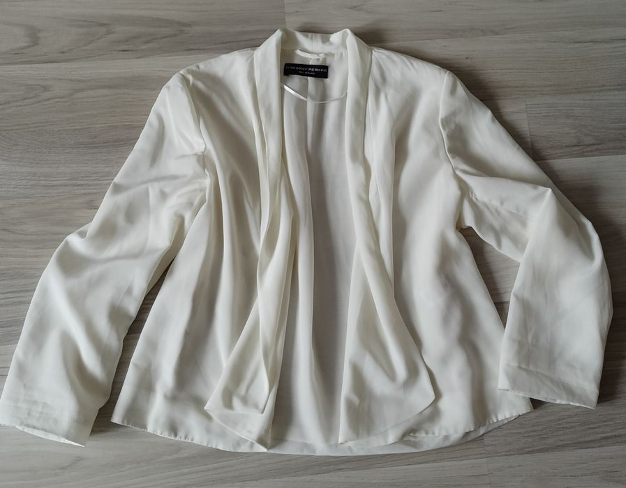 Dorothy Perkins letnie zwiewne bolerko narzutka białe 10/ 38