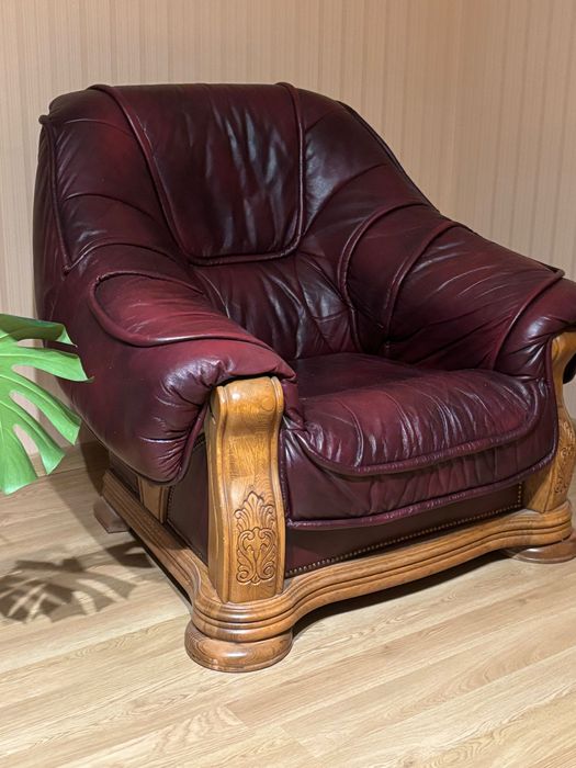 Диван шкіряний ,