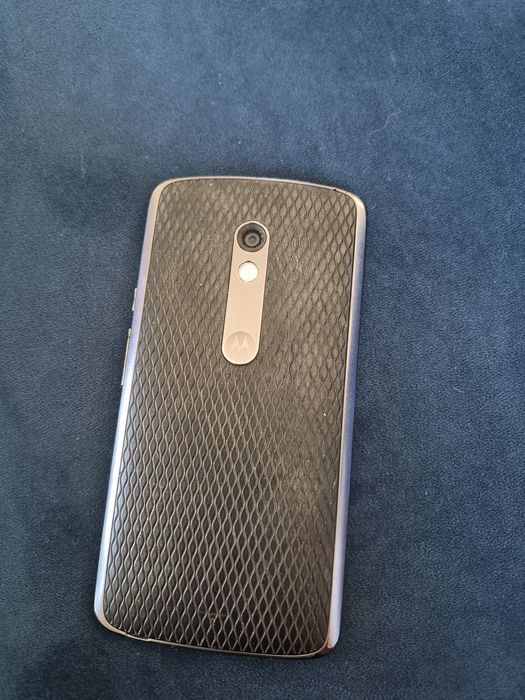 Sprzedam dwa telefony Redmi note 8 pro