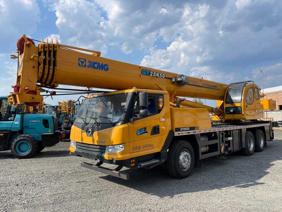 Продаж  Автокран XCMG QY25K5D