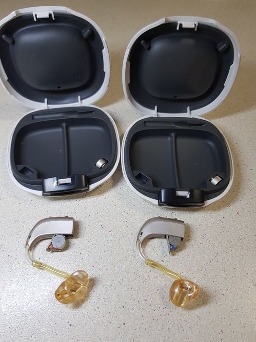 Слуховий аппарат Oticon Spirit Synergy (BTE — заушний)