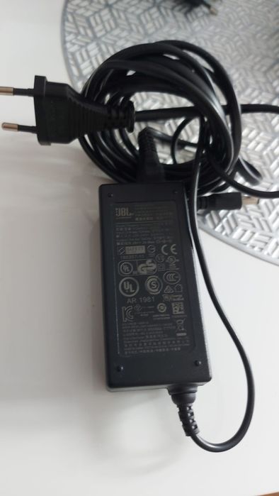 zasilacz JBL 19V 2A do soundbara