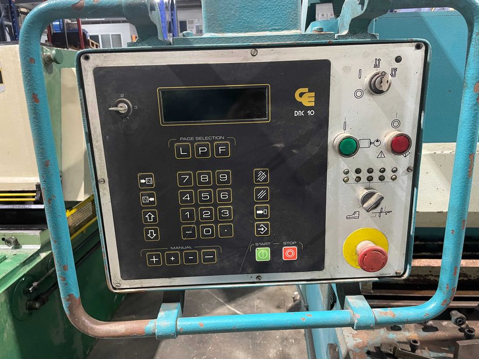 Guilhotina Hidráulica ADIRA GHX-0630