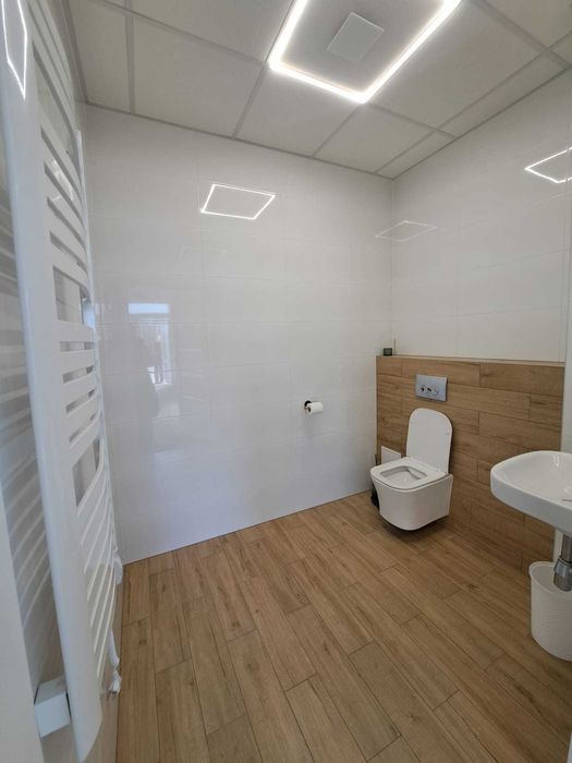 Lokal w parku handlowym na wynajem + parking, 93m2