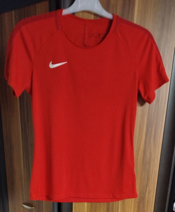 Koszulka damska Nike rozmiar M stan idealny