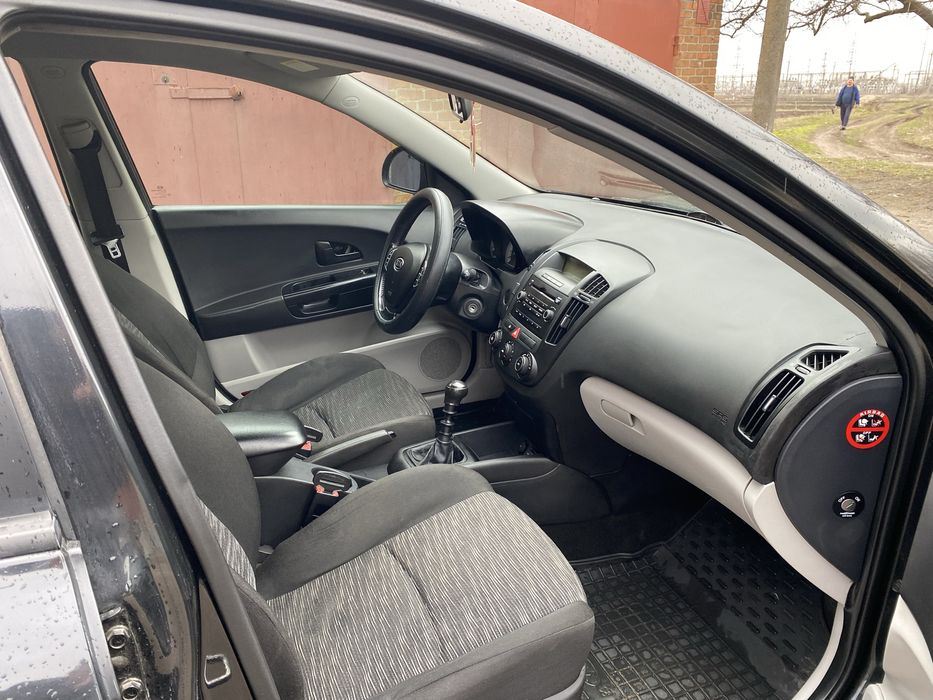 Kia Ceed 1.6 Газ/Бензин