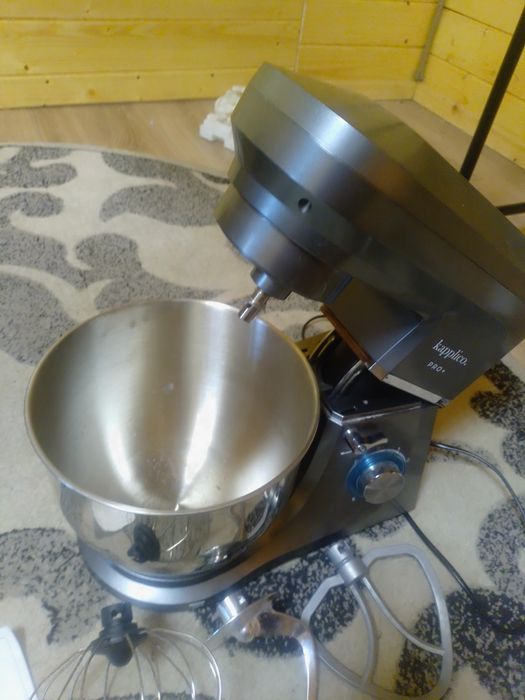Продається кухонний комбайн +тісто міс