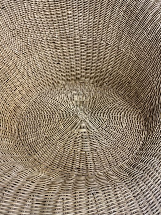 Cadeira Lounge redonda em rattan natural