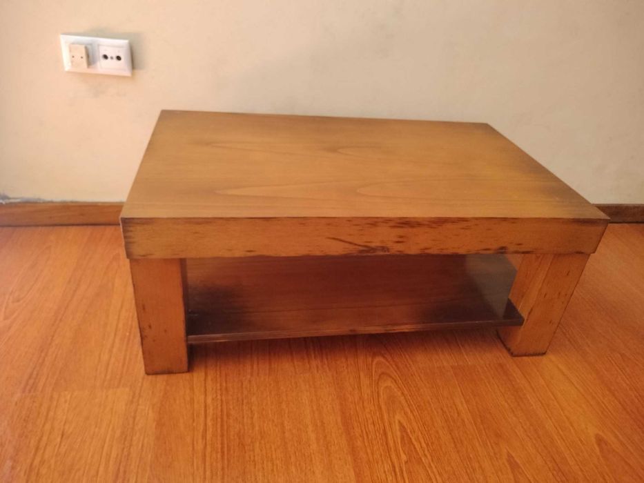 Mesa de centro em madeira de carvalho