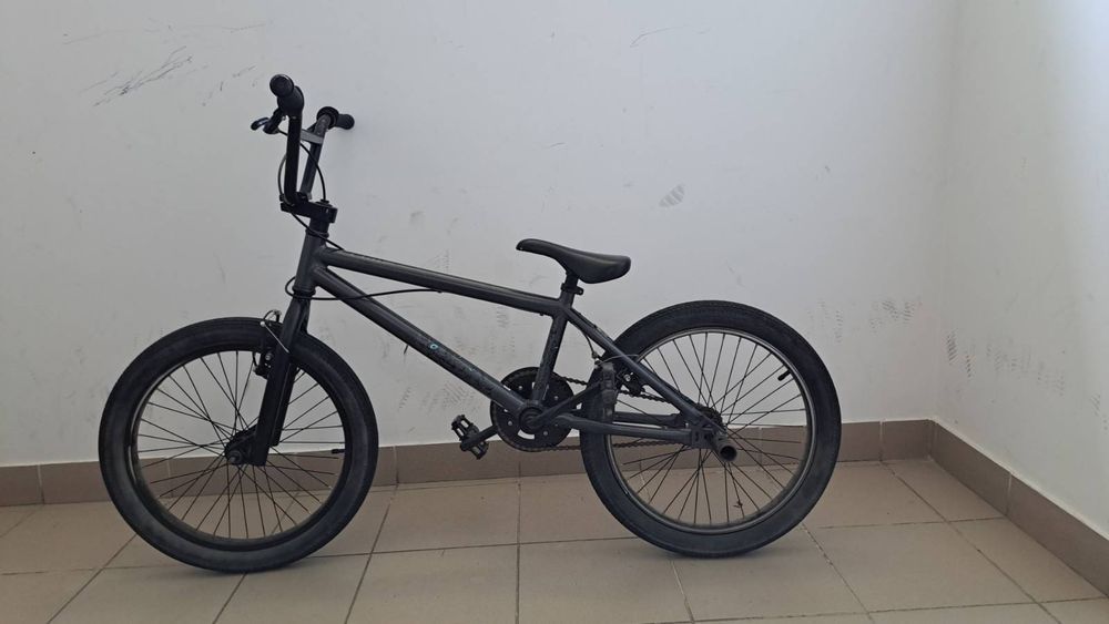 Rower młodzieżowy BMX