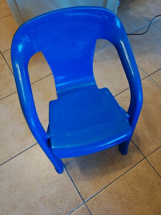 Mesa e cadeira criança