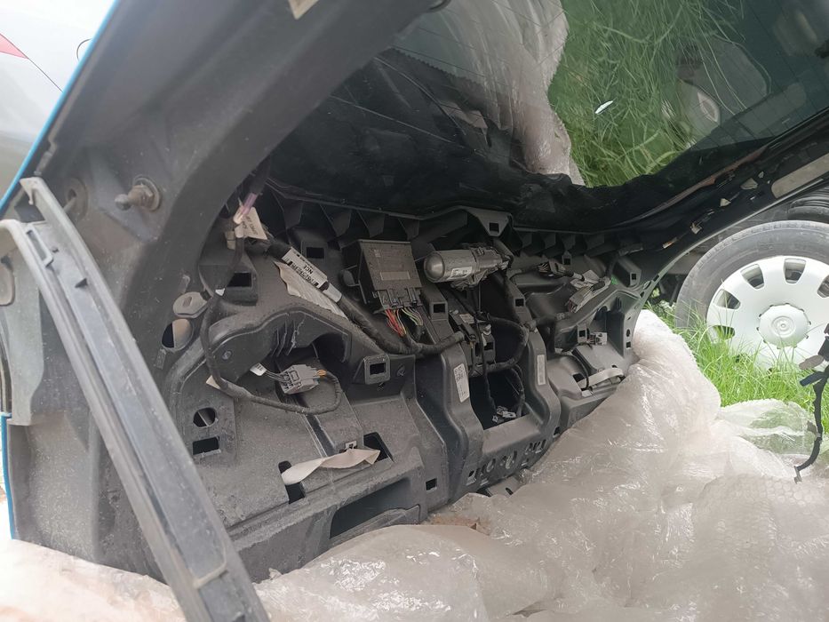 Кришка багажника Ford Mustang Mach-E 21-21 LJ8Z 5840010AAPTM