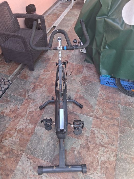 Bicicleta de ginásio