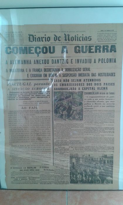 Primeira página do jornal "Diário de Notícias" do dia 1 Setembro 1939, original, frente e verso, começou a segunda guerra mundial