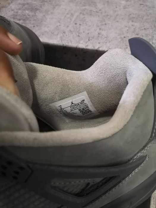 Air Jordan 4 Nova