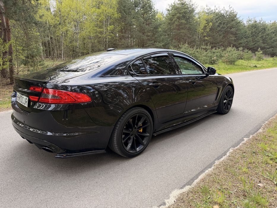 Jaguar xf250/bowers & wilkins